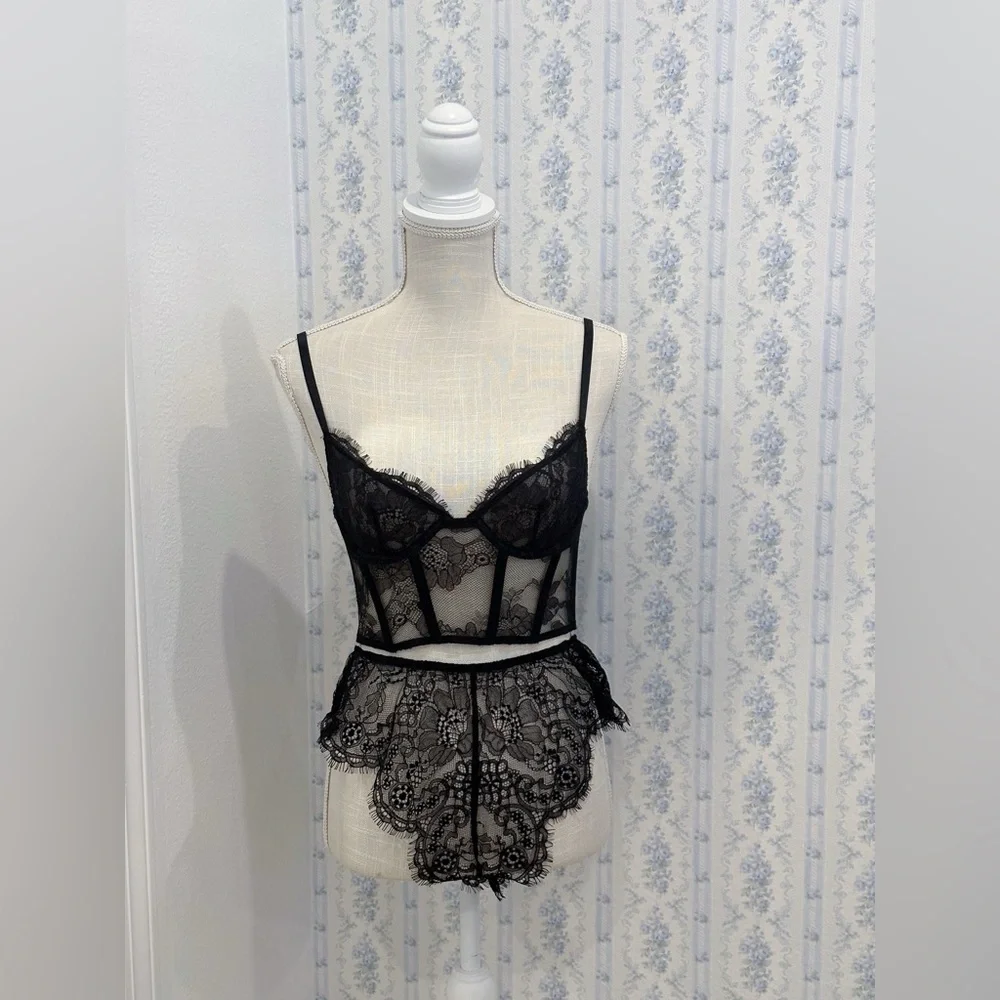 Victoria’s Secret vintage inspired black bustier and undies set - Picture 1 of 5